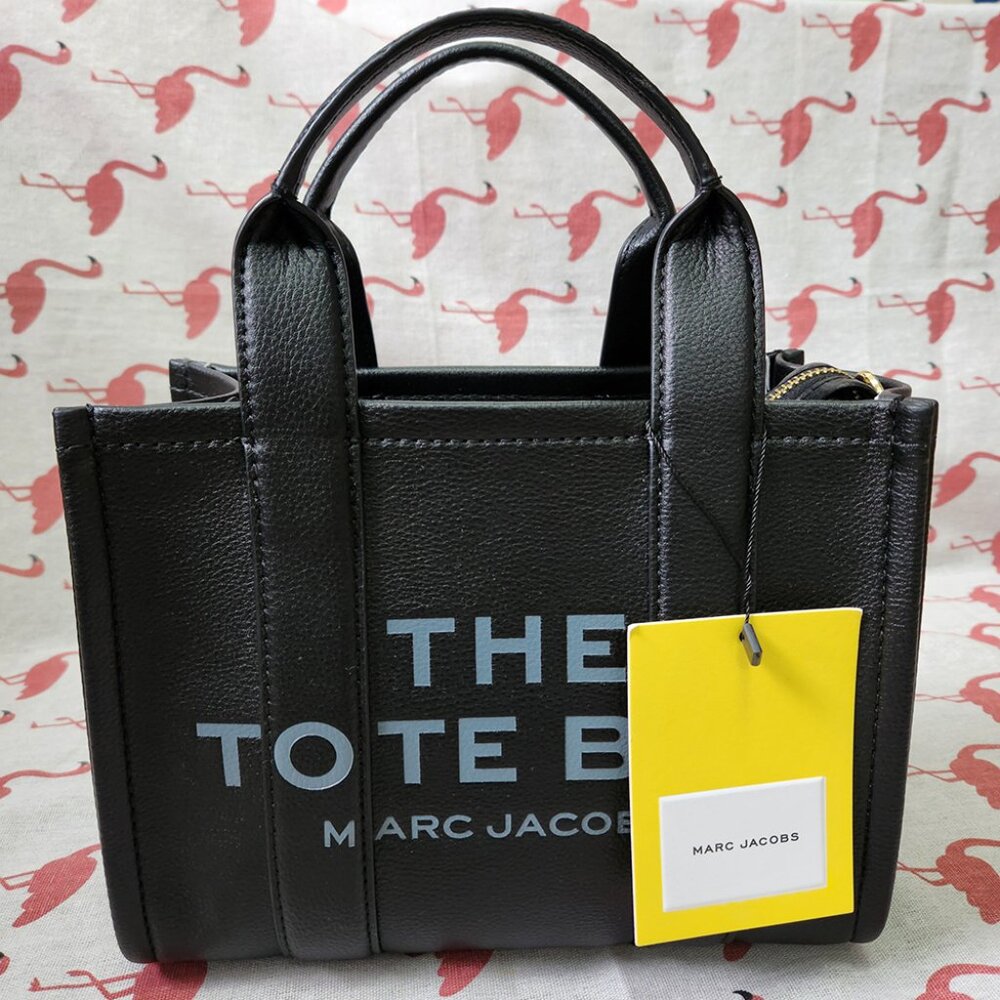 Marc Jacobs The Mini Travel Leather Handbag Womens Black